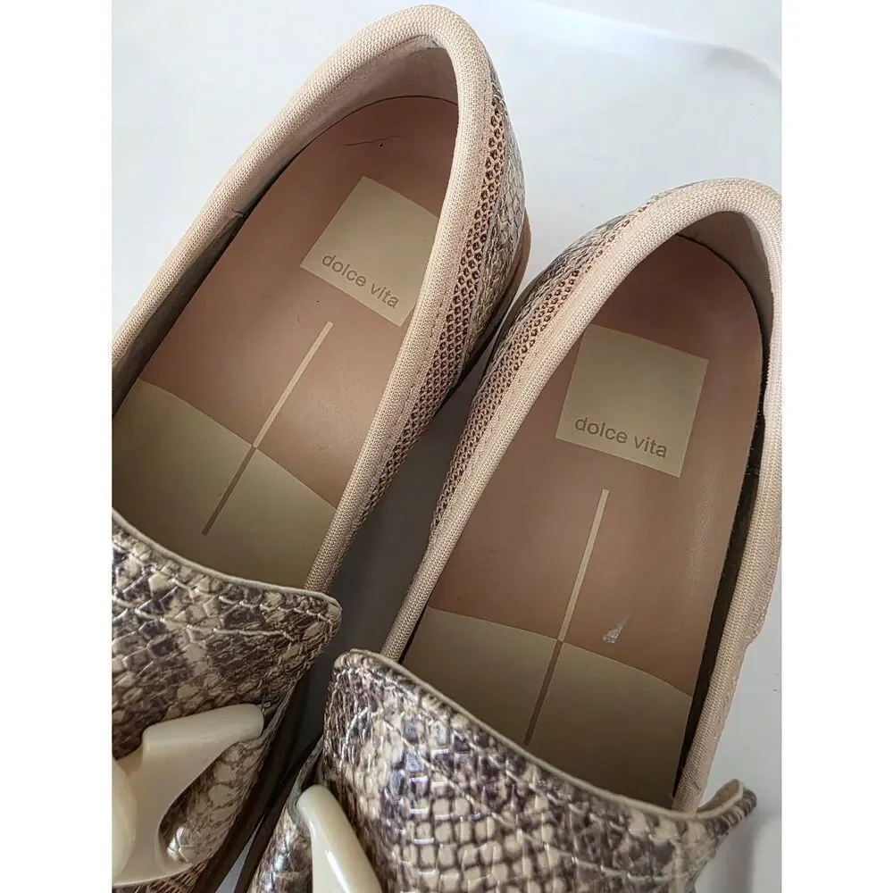 Dolce Vita Sandey low heeled loafers in a beige snakeskin pattern Size 6 NWOB